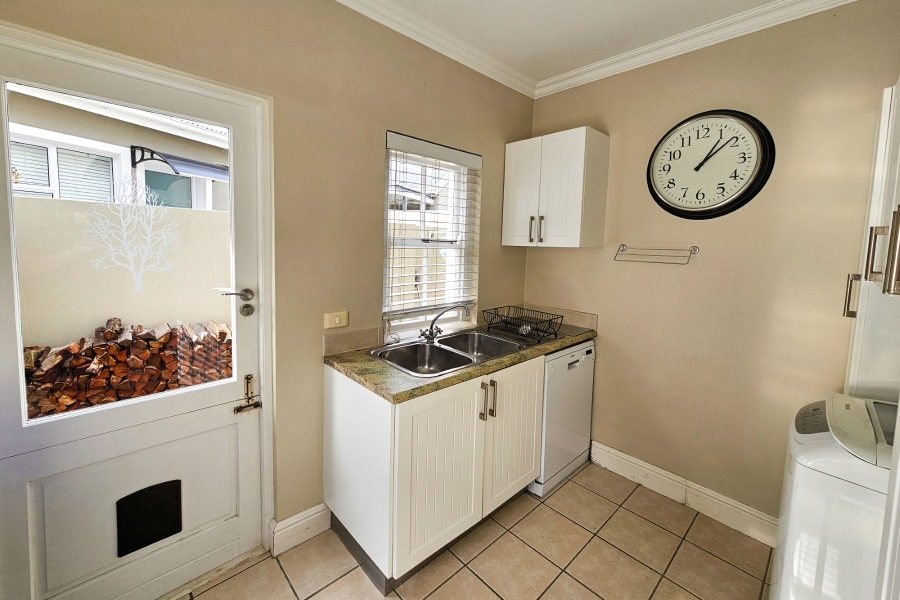 4 Bedroom Property for Sale in Goose Valley Western Cape